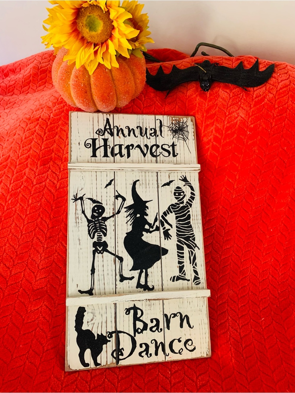 Homegoods Halloween Wooden Spooky Sign Wall Decor NWT Home Decor